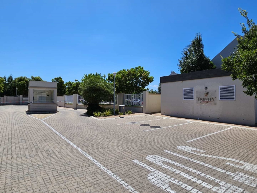 2 Bedroom Property for Sale in Buhrein Western Cape